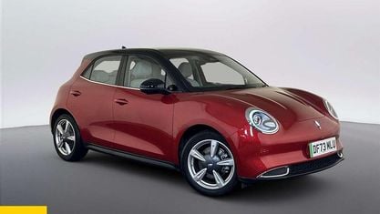 Second-hand Ora 03 Pure+ 125 kW (171 CP) 2024 Roșu Hatchback