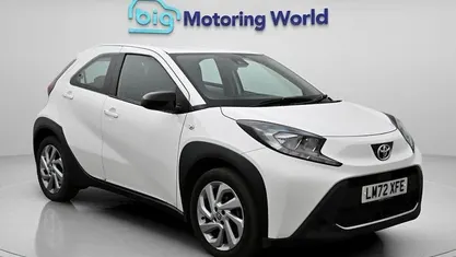Used Toyota Aygo X PURE 72 HP (52 kW) 2025 SUV