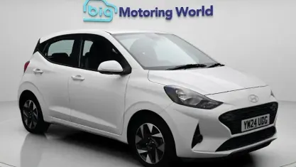 Used Hyundai i10 Advanced 63 HP (46 kW) 2024 White Hatchback