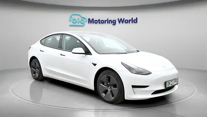 Used Tesla Model 3 Standard Range Plus 222 kW (302 HP) 2021 Sedan