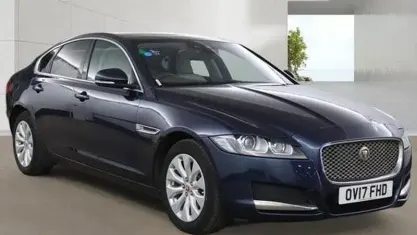 Usado Jaguar XF Portfolio 163 HP (119 kW) 2020 Sedan