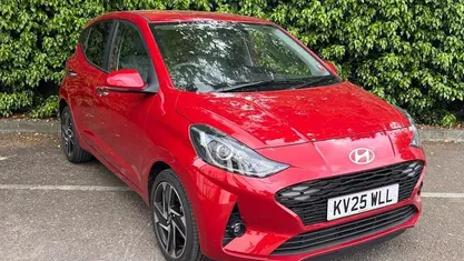 Used Hyundai i10 Premium 79 HP (58 kW) 2025 Dragon red Hatchback