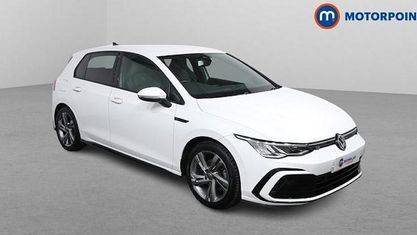 Używany VW Golf VIII R-line 150 KM (110 kW) 2023 Biały Hatchback