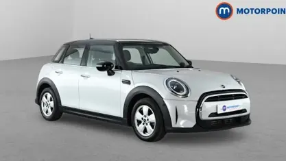 Used Mini Cooper Classic 136 HP (100 kW) 2022 Silver Hatchback