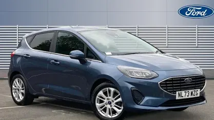 Usado Ford Fiesta Titanium 101 HP (74 kW) 2022 Azul Citadino