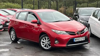 Used 2014 Toyota Auris Hatchback | £3,995 (Good price)