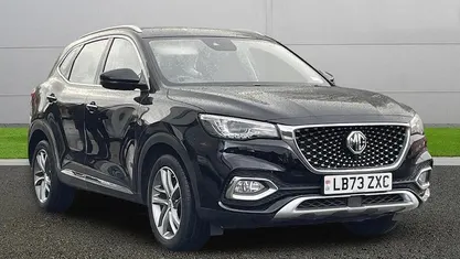 Black Used 2023 MG HS Excite SUV | £16,995 (Fair price)
