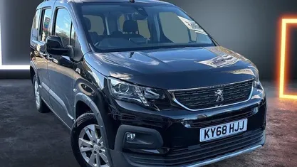 Used Peugeot Rifter Allure 102 HP (75 kW) 2023 MPV