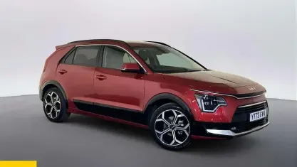 Used Kia Niro 141 HP (103 kW) 2023 Red SUV