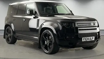 Used Land Rover Defender HSE Dynamic 300 HP (220 kW) 2024 Santorini black SUV
