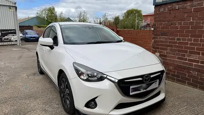 Used Mazda 2 Inclusive 116 HP (85 kW) 2016 White Hatchback
