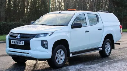 White Used 2019 Mitsubishi L200 Pickup | £13,950 (Super price)