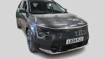 Używany Kia Niro 150 kW (204 KM) 2024 Szary SUV