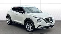 White Used 2022 Nissan Juke N-Connecta SUV | £14,488 (Fair price)