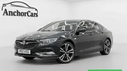Używany Vauxhall Insignia SRi 174 KM (127 kW) 2020 Czarny Hatchback