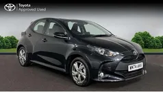 Black Used 2025 Toyota Yaris Hybrid Hatchback | £19,601 (Fair price)