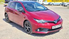 Red Used 2017 Toyota Auris Hybrid Hatchback | £8,688 (Fair price)