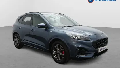 Usado Ford Kuga ST-Line 120 HP (88 kW) 2020 Azul SUV