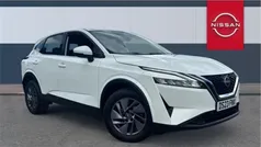 White Used 2023 Nissan Qashqai Acenta Premium SUV | £19,192 (Good price)