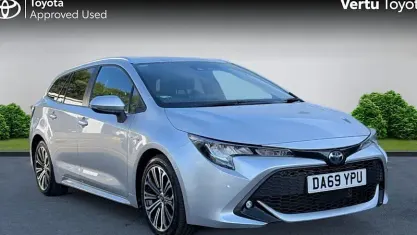 Used Toyota Corolla Design 184 HP (135 kW) 2020 Silver Estate