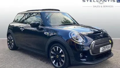 Used 2020 Mini Cooper Level 3 Hatchback | £13,294 (Fair price)