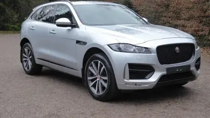 Used Jaguar F-Pace R-Sport 250 HP (183 kW) 2018 Silver SUV
