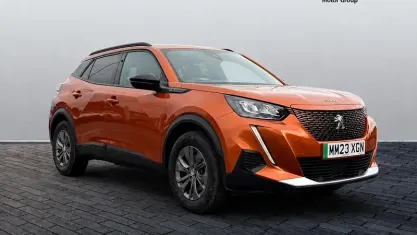 Used Peugeot e-2008 Active+ 100 kW (136 HP) 2023 Orange SUV