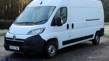 Używany Vauxhall Movano S 140 KM (102 kW) 2024 Biały Minivan