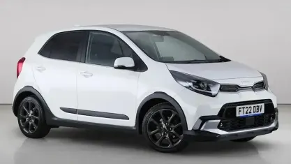 Used Kia Picanto X-Line 67 HP (49 kW) 2022 White Hatchback