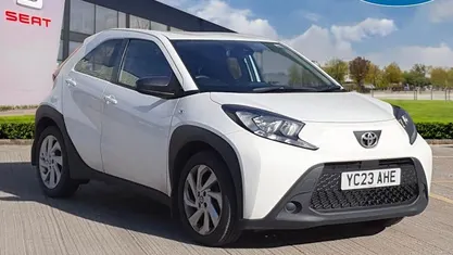 Used Toyota Aygo X PURE 72 HP (52 kW) 2025 SUV
