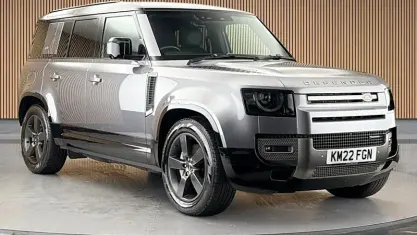 Used Land Rover Defender HSE Dynamic 300 HP (220 kW) 2024 SUV