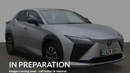 Begagnad Lexus RZ 450e 230 kW (313 HK) 2024 Silver SUV