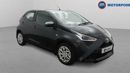 Used 2020 Toyota Aygo X-play Hatchback | £9,649 (Fair price)