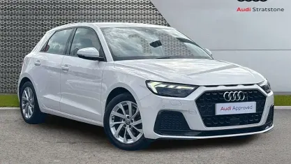 Used Audi A1 Sportback Sport 116 HP (85 kW) 2019 White Hatchback