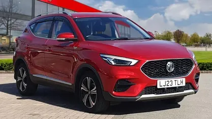 Used MG ZS Excite 106 HP (77 kW) 2023 Red SUV