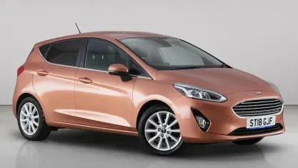 Used Ford Fiesta Titanium 101 HP (74 kW) 2018 Orange Hatchback