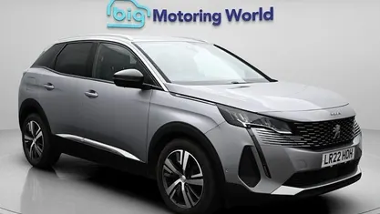 Begagnad Peugeot 3008 Allure Premium 131 HK (96 kW) 2022 Grå SUV