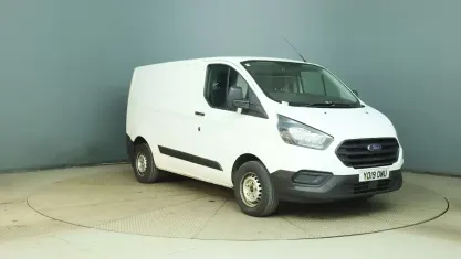 Used Ford Transit Custom 105 HP (77 kW) 2019 White Van