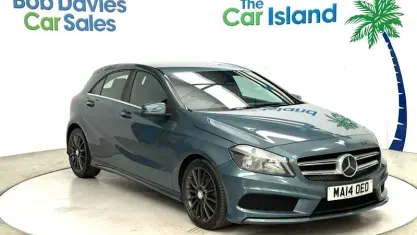 Usado Mercedes A180 AMG 109 HP (80 kW) 2013 Azul Citadino