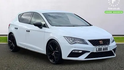 Used Seat Leon CUPRA 290 HP (213 kW) 2019 White Hatchback