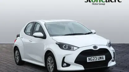 Used Mazda 2 116 HP (85 kW) 2022 White Hatchback
