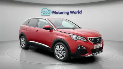 Begagnad Peugeot 3008 Allure 131 HK (96 kW) 2020 Röd SUV