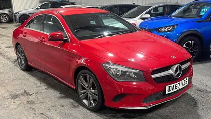Used Mercedes CLA180 122 HP (89 kW) 2017 Red Sedan