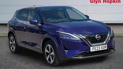 Używany Nissan Qashqai N-Connecta 190 KM (139 kW) 2023 Niebieski SUV