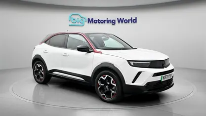 Used Vauxhall Mokka SRi 100 kW (136 HP) 2021 White SUV