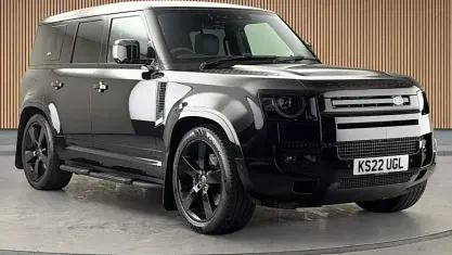 Used Land Rover Defender 525 HP (386 kW) 2024 SUV