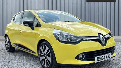 Used Renault Clio IV Dynamique 90 HP (66 kW) 2014 Yellow Hatchback
