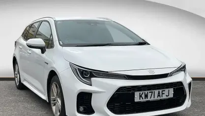 Used Suzuki Swace SZ5 122 HP (89 kW) 2022 White Estate
