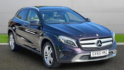 Used Mercedes GLA200 Premium 136 HP (100 kW) 2015 Mauve/purple SUV