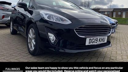 Używany Ford Fiesta Zetec 86 KM (63 kW) 2019 Czarny Hatchback